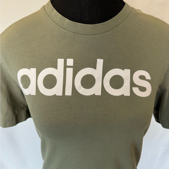 Adidas green Tshirt - Picture 2 of 5